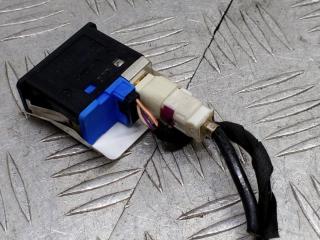 разъем AUX / USB