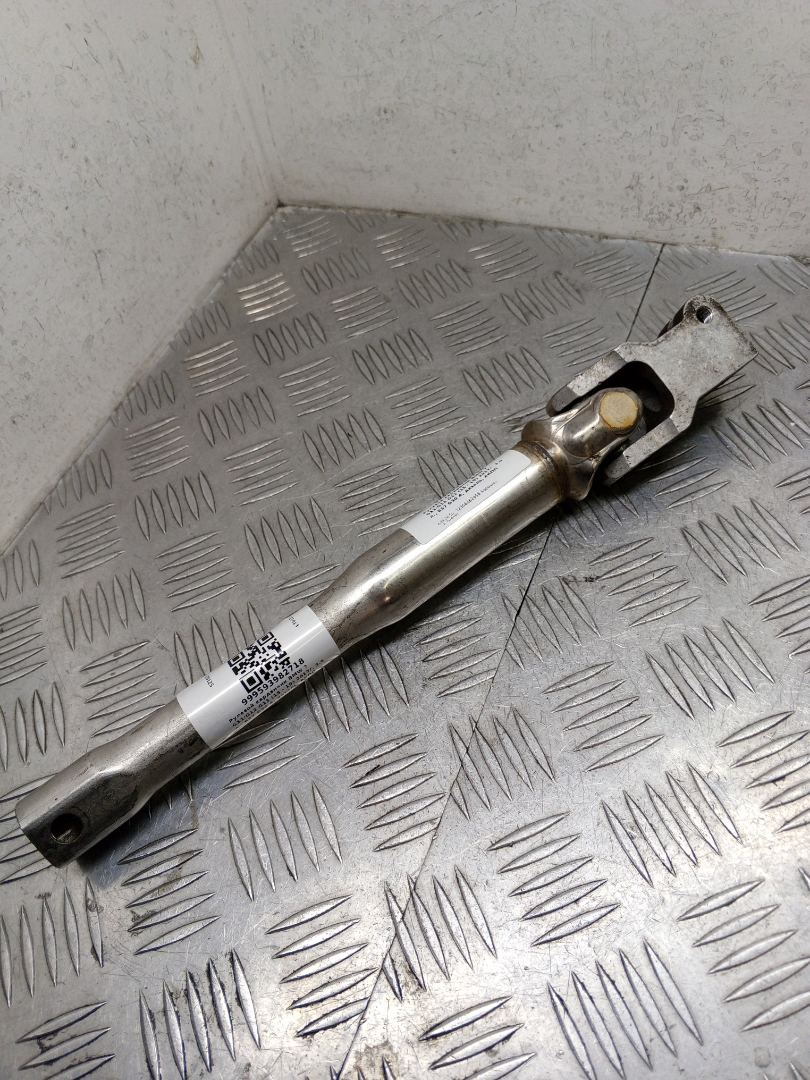 рулевой карданчик BMW 7 серия G11/G12 G11 2017, 3.0 л., B57 D30 A, дизель, АКПП, carbonschwarz metallic (416), седан, задний привод, правый руль, 32306862658, 6862658 - фото №1