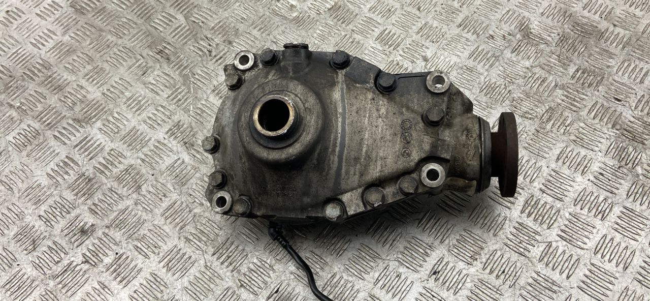 редуктор переднего моста BMW X3 F25 2010, 2.0 л., N47 D20 C, дизель, АКПП, 31507591997, 31507648880, 7591997, 7648880 - фото №1