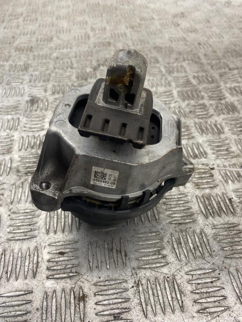 подушка крепления двигателя BMW 7 серия G11/G12 G11 2018, 3.0 л., B57 D30 A, дизель, АКПП, singapore grau metallic (b41), седан, полный привод, правый руль, 6860482, 22116860482 - фото №1