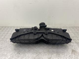 корпус воздушного фильтра Porsche 911 Carrera S 991 2014, 3.8 л., MA1.03, бензин, робот, серый, задний привод, правый руль, 99111023101