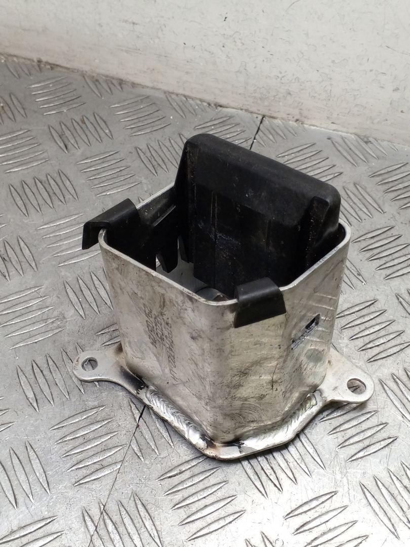 кронштейн усилителя переднего бампера нижний BMW iX I20 2025, электро, белый, полный привод, правый руль, 8737039 - фото №1