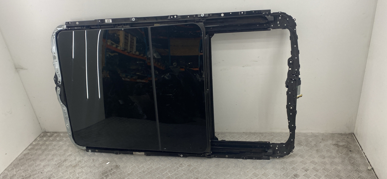 люк BMW X5 F15 2018, 3.0 л., N57 D30 A, дизель, АКПП, carbonschwarz metallic (416), внедорожник 5 дв., полный привод, правый руль, 8059025, 51448059025 - фото №1