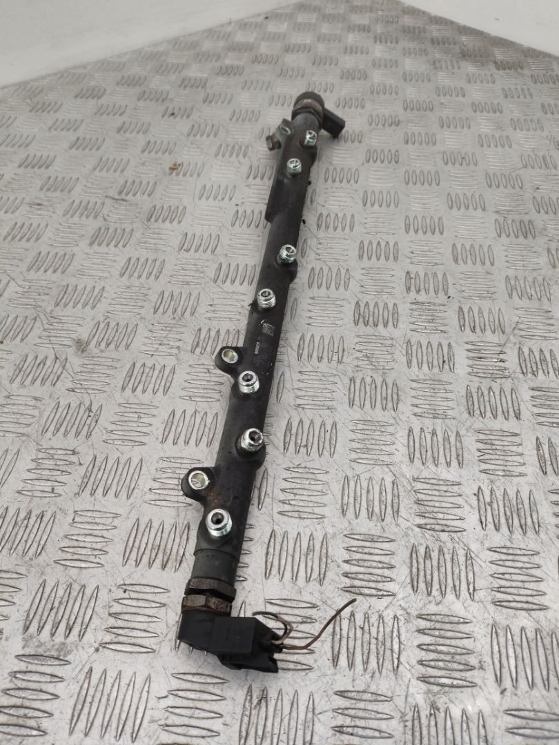 топливная рампа BMW 5 серия E60/E61 2005, 3.0 л., M57 D30 (306D2), дизель, МКПП, 7788679, 13517788679 - фото №1