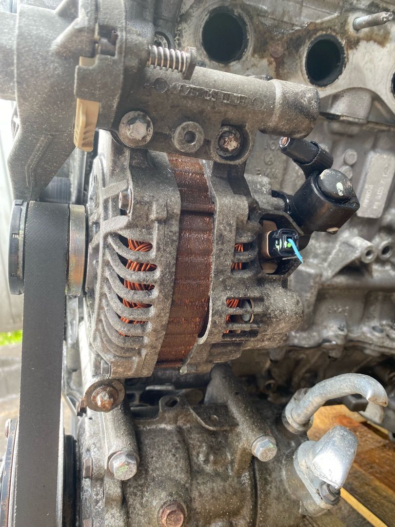 генератор Peugeot 208 1 поколение 2012, 1.4 л., EP3C, бензин, МКПП - фото №1