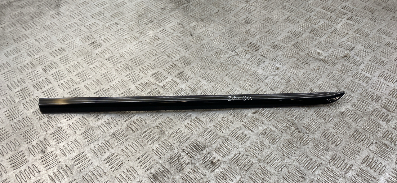 молдинг двери задней левой BMW 7 серия G11/G12 G11 2017, 3.0 л., B57 D30 A, дизель, АКПП, carbonschwarz metallic (416), седан, задний привод, правый руль - фото №1