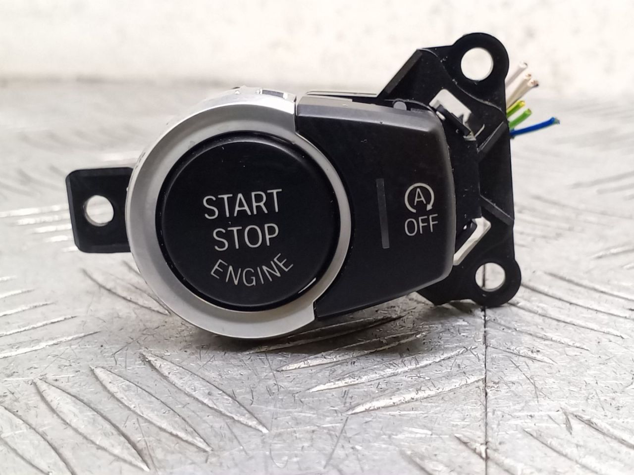 кнопка запуска двигателя BMW X5 M F85 2018, 4.4 л., S63 B44 B, бензин, АКПП, внедорожник 5 дв., полный привод, правый руль, 61319291690, 9291690 - фото №1