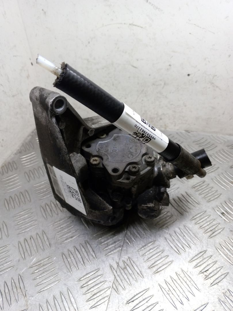 насос гидроусилителя руля BMW 3 серия E90/E91/E92/E93 2007, 3.0 л., M57 D30 (306D3), дизель, АКПП, 32416768169, 6768169 - фото №1