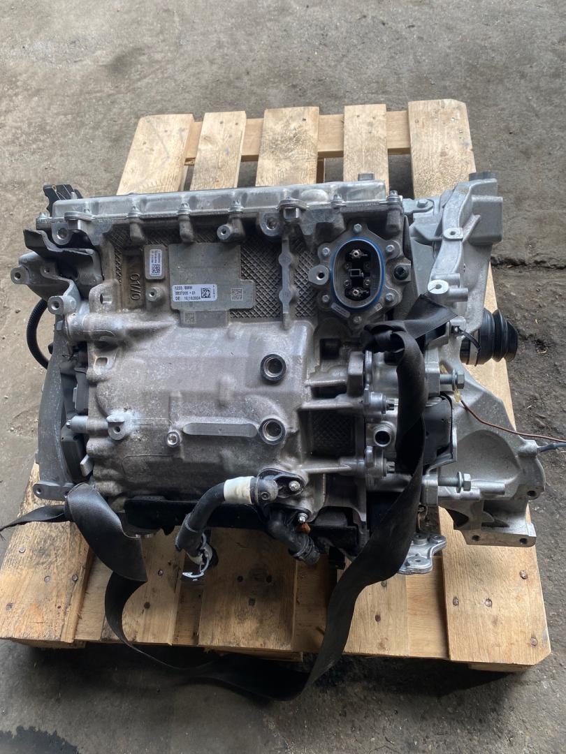 двигатель BMW iX I20 2025, электро, alpinweiss iii (300), полный привод, правый руль, 5B37205, 12335B37205, 12335B60B51, 12335B607D3, 12335A693E8 - фото №1