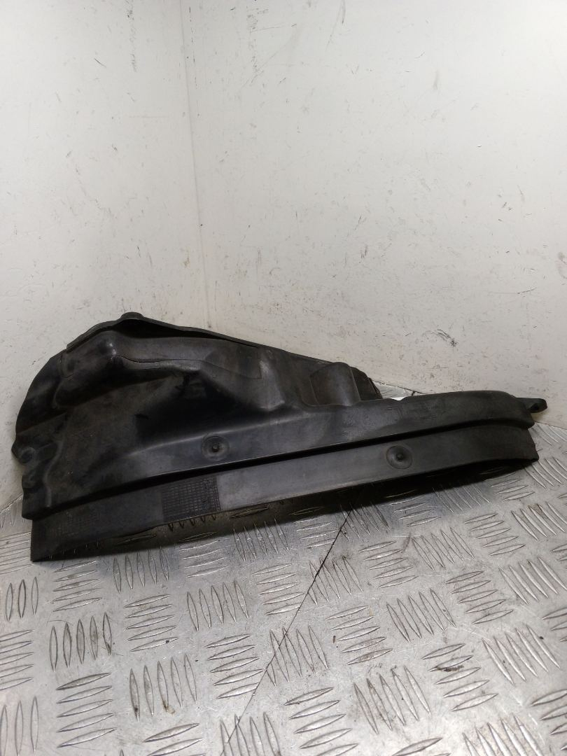 планка под капот BMW 5 серия F07/F10/F11 F10 2011, 3.0 л., N57 D30 A, дизель, АКПП, carbonschwarz metallic (416), седан, задний привод, правый руль, 51717211464, 7211464 - фото №1