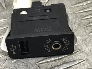 разъем AUX / USB BMW X5 E70 [рестайлинг] E70 2012, 3.0 л., N57 D30 A, дизель, АКПП, alpinweiß iii ( 300), внедорожник 5 дв., полный привод, правый руль, 9237653, 84109237653