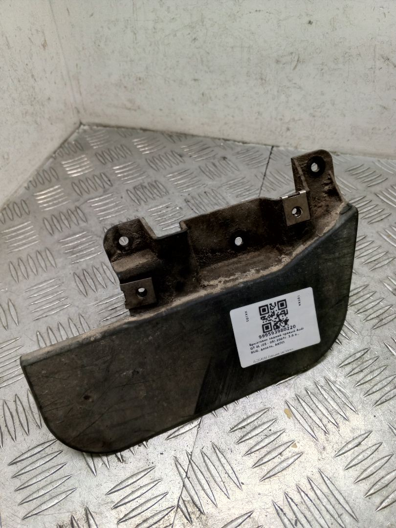 брызговик Audi Q7 4L 2007, 3.0 л., BUG, дизель, АКПП, полный привод, правый руль, 4L0854816 - фото №1