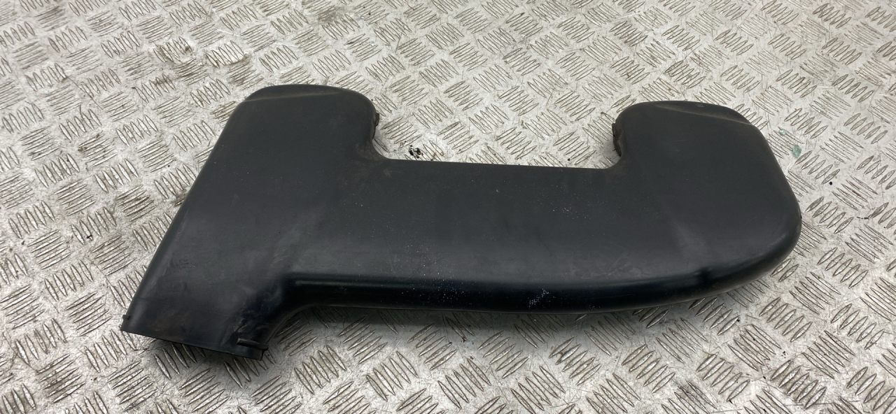 воздуховод (дефлектор) радиатора BMW X5 F15 2018, 3.0 л., N57 D30 A, дизель, АКПП, carbonschwarz metallic (416), внедорожник 5 дв., полный привод, правый руль, 13718570289, 8570289 - фото №1