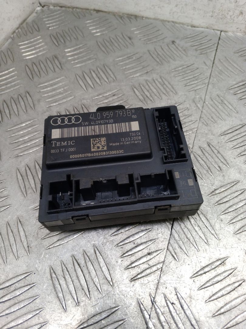 модуль управления двери Audi Q7 4L 2007, 3.0 л., BUG, дизель, АКПП, полный привод, правый руль, 4L0959793 - фото №1