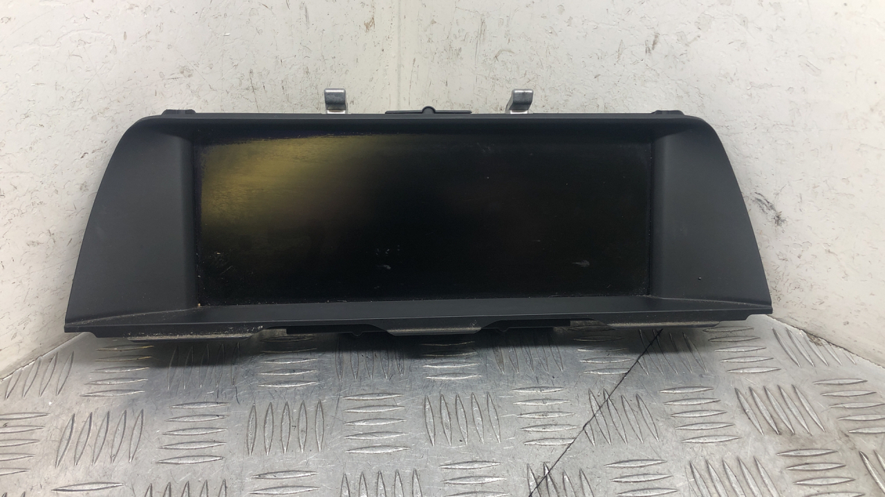 монитор мультимедиа BMW 5 серия F07/F10/F11 F10 2011, 3.0 л., N57 D30 A, дизель, АКПП, carbonschwarz metallic (416), седан, задний привод, правый руль, 65509241826 - фото №1