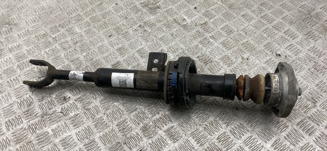 амортизатор передний правый BMW 5 серия F07/F10/F11 2012, 2.0 л., N47 D20 C, дизель, АКПП, alpinweiß iii (300), хетчбэк 5 дв., задний привод, правый руль, 31316778788, 6778788 - фото №1