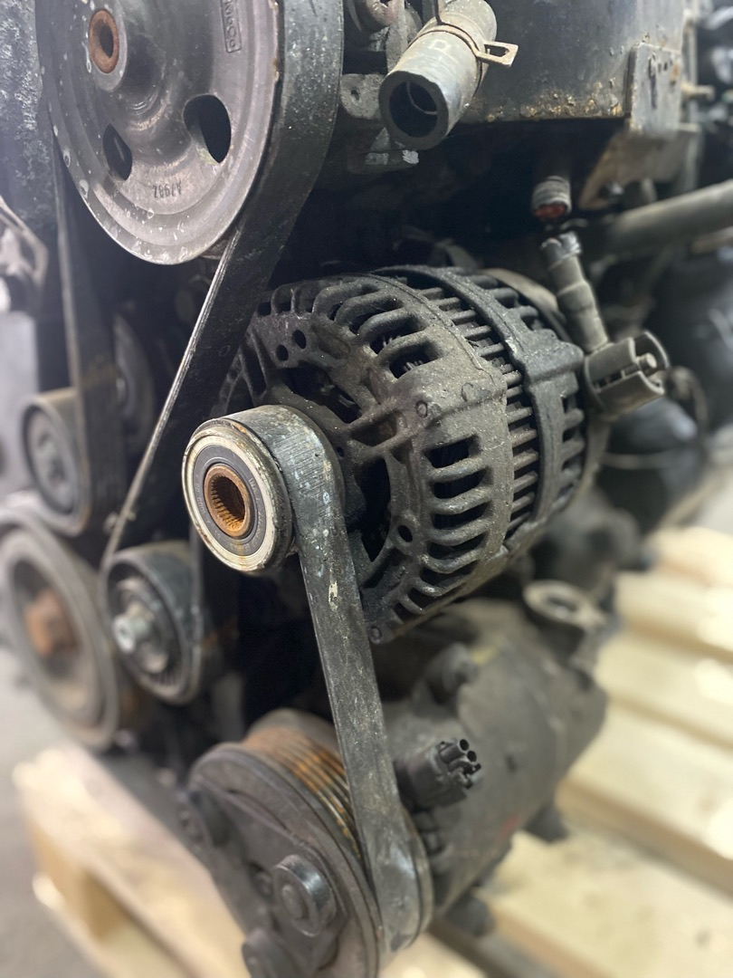 генератор Land Rover Freelander 2 поколение 2007, 2.2 л., 224DT, дизель, МКПП - фото №1