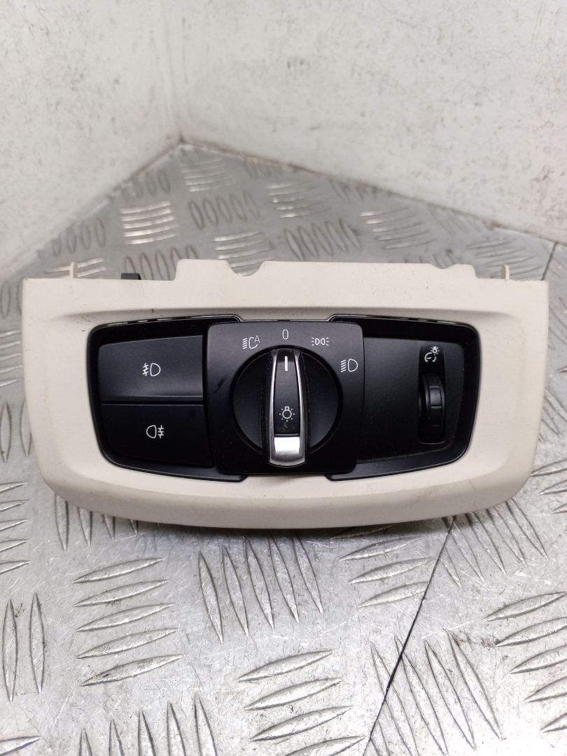 переключатель света BMW X5 F15 2018, 3.0 л., N57 D30 A, дизель, АКПП, carbonschwarz metallic (416), внедорожник 5 дв., полный привод, правый руль, 61316824888, 6824888 - фото №1