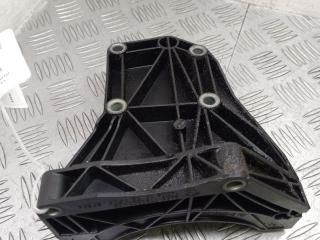 кронштейн компрессора кондиционера BMW 5 серия E60/E61 [рестайлинг] 2008, 3.0 л., M57 D30 (306D3), дизель, АКПП, задний привод, правый руль, 7792202, 64557792202