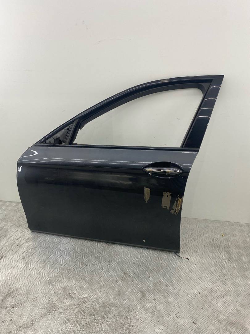 стекло двери передней левой BMW 5 серия F07/F10/F11 2011, 3.0 л., N57 D30 A, дизель, АКПП, sophistog brillan metallic (a90), универсал, задний привод, правый руль - фото №1