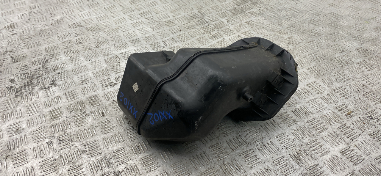 воздухозаборник Audi Q7 4L 2007, 3.0 л., BUG, дизель, АКПП, полный привод, правый руль, 7L0819049A - фото №1