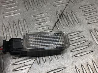 фонарь освещения пространства для ног Audi A6 4F/C6 [рестайлинг] 2010, 3.0 л., CDYA, дизель, 7x7x, седан, полный привод, правый руль