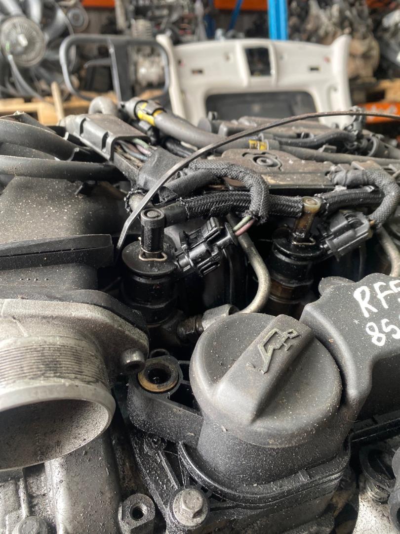 форсунка Peugeot 207 1 поколение 2007, 1.6 л., 9HZ (DV6TED4), дизель, МКПП - фото №1