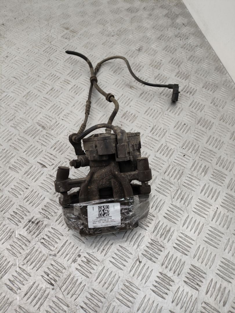 суппорт задний левый BMW X1 F48 2016, 2.0 л., B47 C20 A, дизель, МКПП, alpinweiß iii (300), внедорожник 5 дв., полный привод, правый руль, 34206883033, 34216860007, 6860007, 6883033 - фото №1