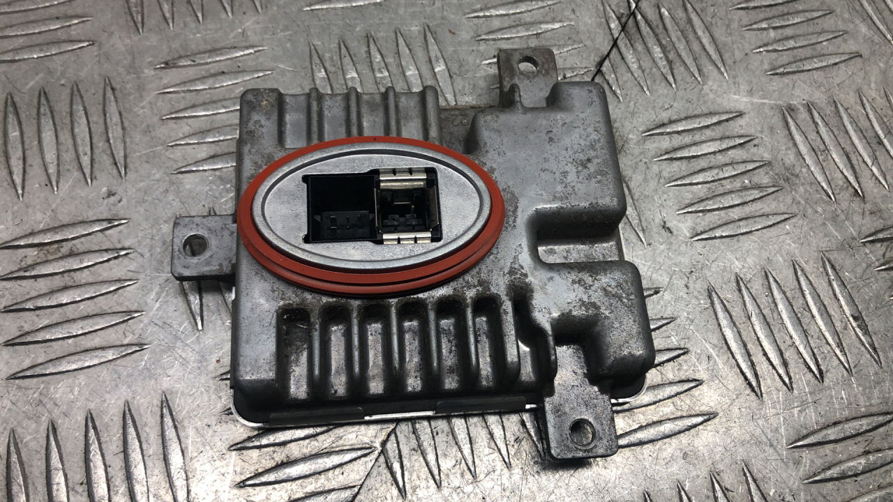 блок розжига ксенона BMW 5 серия F07/F10/F11 F10 2011, 3.0 л., N57 D30 A, дизель, АКПП, carbonschwarz metallic (416), седан, задний привод, правый руль, 7237647, 63117237647 - фото №1