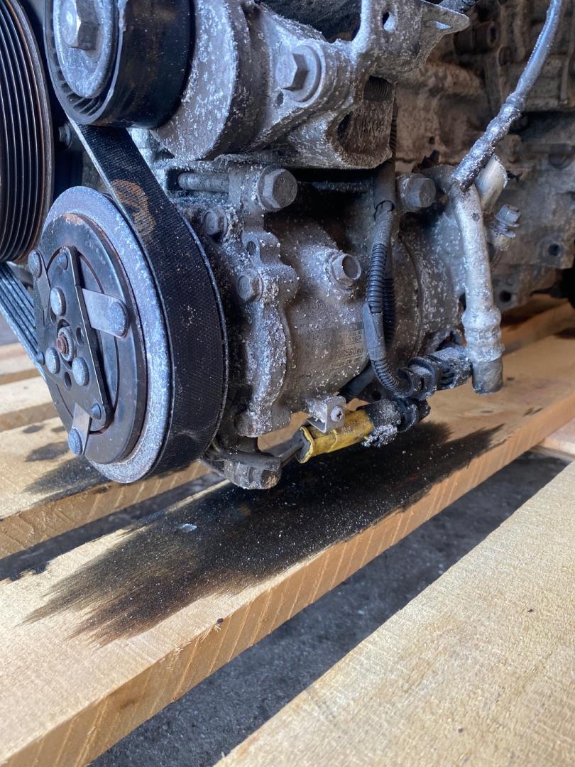 компрессор кондиционера Peugeot 2008 1 поколение 2014, 1.6 л., 9HP (DV6DTED), дизель, МКПП, 9678656080 - фото №1