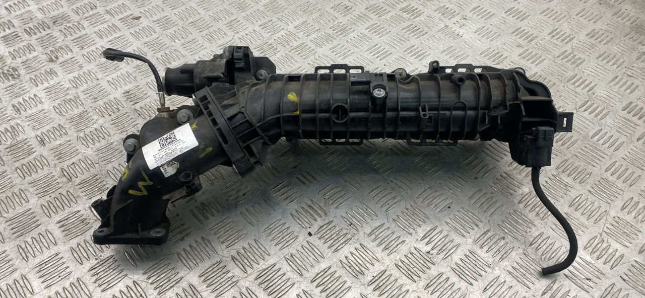 коллектор впускной BMW 5 серия F07/F10/F11 2011, 2.0 л., N47 D20 C, дизель, МКПП - фото №1