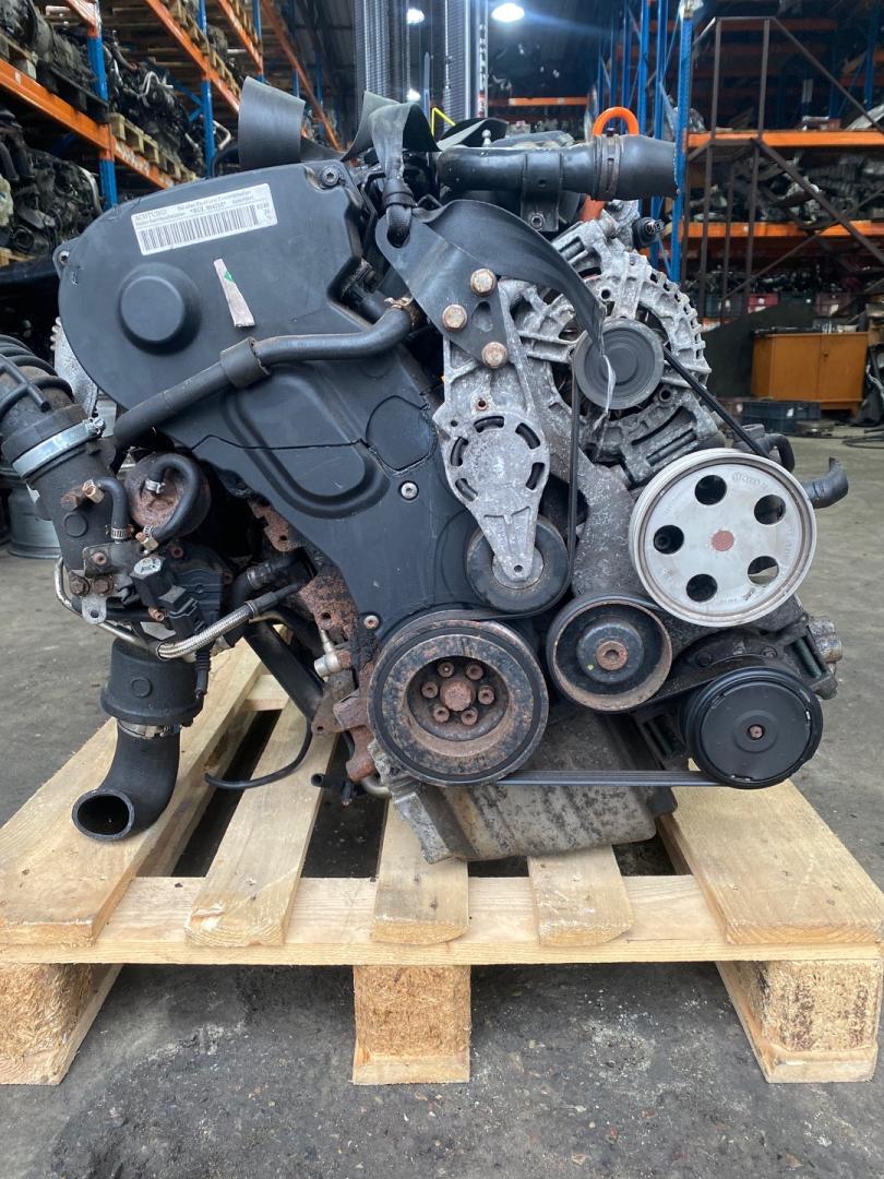 двигатель Audi A4 B7 2007, 2.0 л., BUL, бензин, МКПП, BUL - фото №1