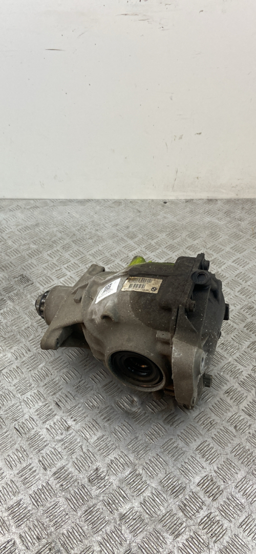 редуктор заднего моста BMW 7 серия G11/G12 G11 2017, 3.0 л., B57 D30 A, дизель, АКПП, carbonschwarz metallic (416), седан, задний привод, правый руль, 8619107 - фото №1