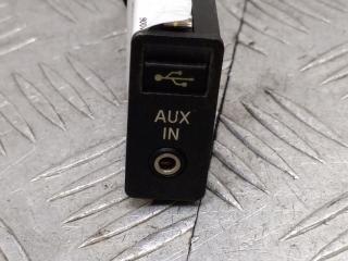 разъем AUX / USB BMW 5 серия E60/E61 [рестайлинг] 2008, 3.0 л., M57 D30 (306D3), дизель, АКПП, задний привод, правый руль, 61319138402