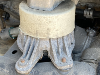 подушка крепления двигателя Mercedes-Benz C AMG W205 2017, 4.0 л., M 177.980, бензин, АКПП, 197, седан, задний привод, правый руль