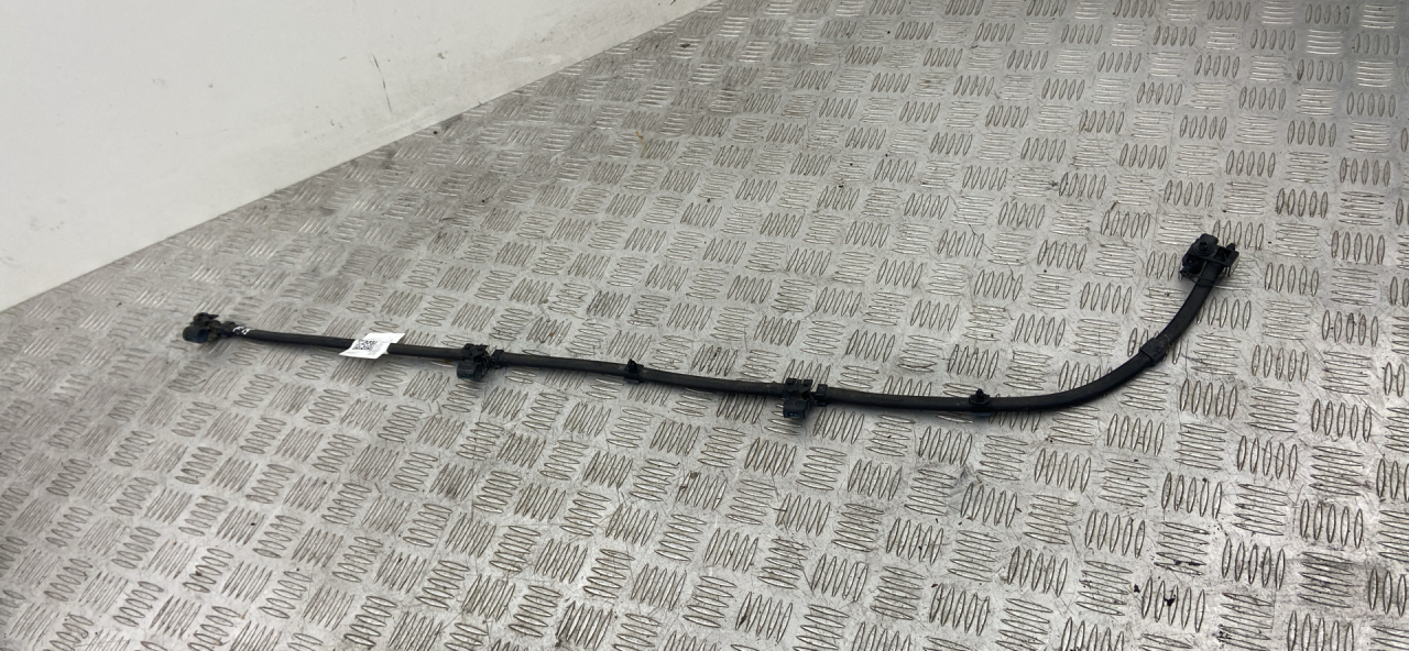 форсунка омывателя лобового стекла BMW X5 F15 2015, 3.0 л., N57 D30 A, дизель, АКПП, mineralweiß metallic (a96), внедорожник 5 дв., полный привод, правый руль, 61667292659, 7292659 - фото №1