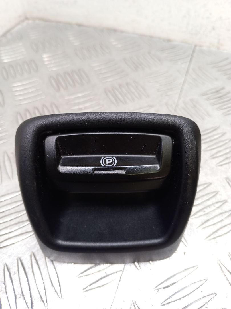 кнопка ручного тормоза (ручника) Porsche 911 Carrera S 991 2014, 3.8 л., MA1.03, бензин, робот, серый, задний привод, правый руль, 991613251 - фото №1