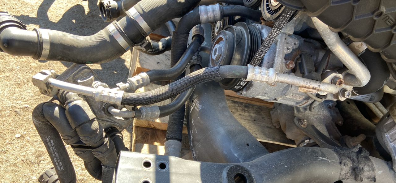 трубка кондиционера Mercedes-Benz C AMG W205 2017, 4.0 л., M 177.980, бензин, АКПП, 197, седан, задний привод, правый руль, A2058309600 - фото №1