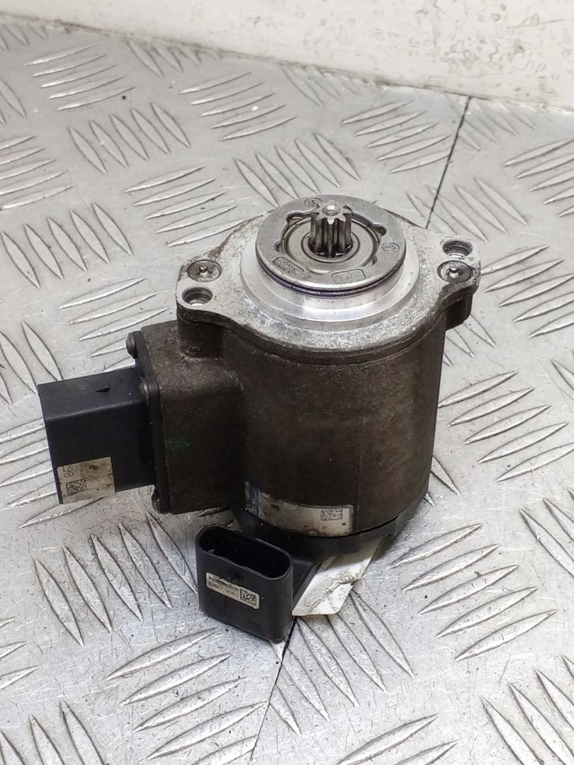 редуктор заднего моста BMW X5 M F85 2018, 4.4 л., S63 B44 B, бензин, АКПП, внедорожник 5 дв., полный привод, правый руль, 7586238, 33107586238, 7582332 - фото №1