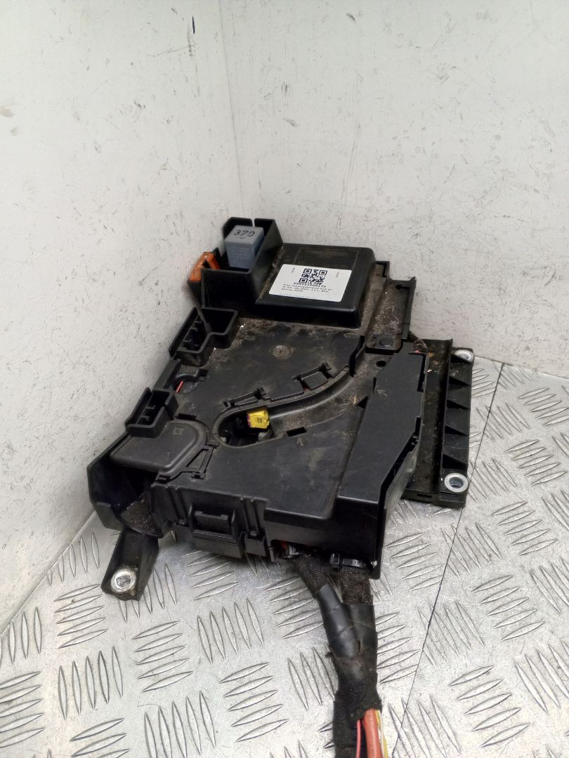 блок предохранителей Audi Q7 4L 2007, 3.0 л., BUG, дизель, АКПП, полный привод, правый руль, 4L0937555A, 7L0937548C - фото №1