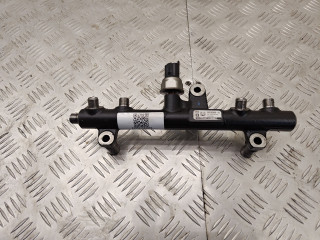 топливная рампа Ford Focus 3 поколение 2013, 2.0 л., UFDB, дизель, АКПП, 9681909680