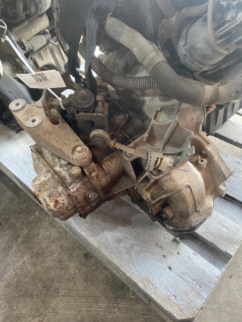 КПП механическая (МКПП) Opel Zafira 2 поколение (B) 2007, 1.8 л., Z 18 XER, бензин, МКПП - фото №1