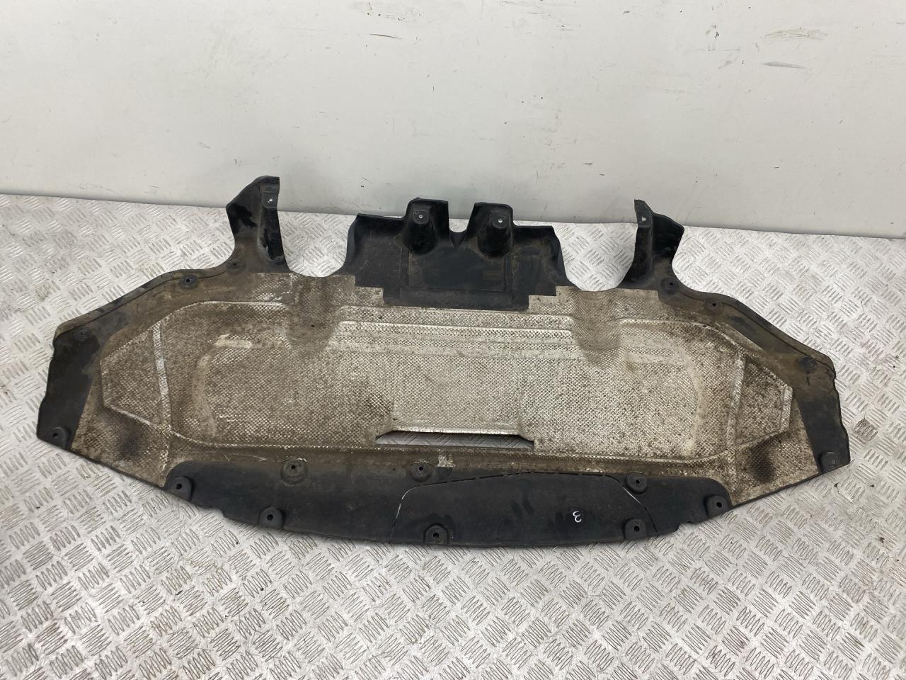 защита днища BMW 7 серия G11/G12 G11 2018, 3.0 л., B57 D30 A, дизель, АКПП, singapore grau metallic (b41), седан, полный привод, правый руль, 7340187, 51757340187 - фото №1