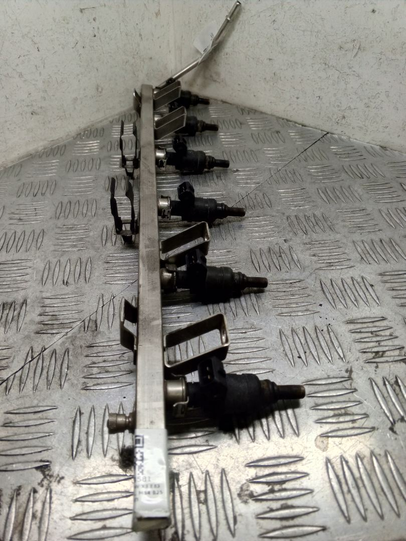 топливная рампа BMW X3 E83 2005, 2.5 л., M54 B25 (256S5), бензин, АКПП, 7541453 - фото №1