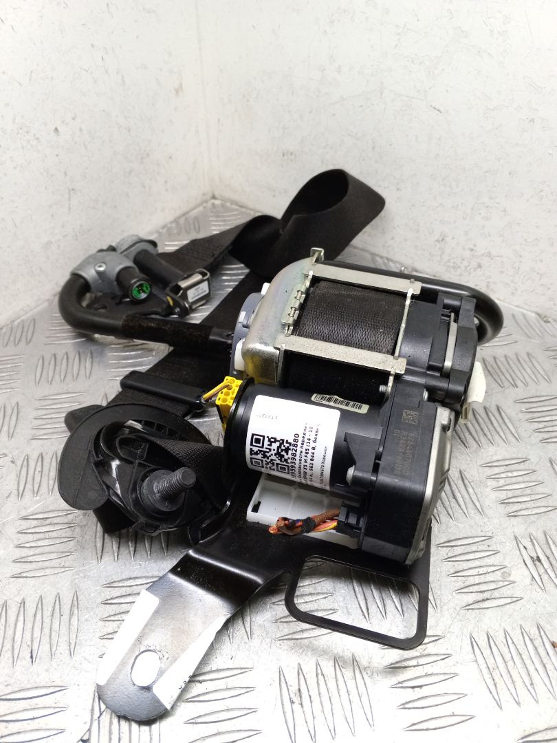 ремень безопасности BMW X5 M F85 2018, 4.4 л., S63 B44 B, бензин, АКПП, внедорожник 5 дв., полный привод, правый руль, 72117384670, 7384670 - фото №1