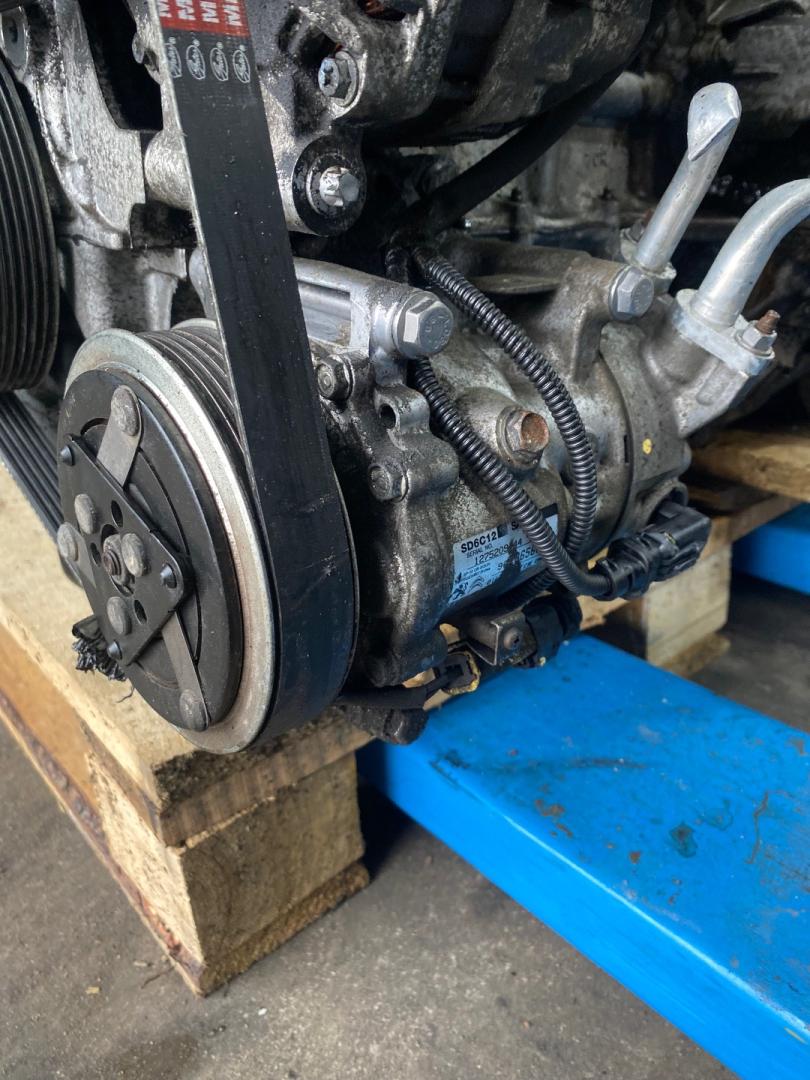 компрессор кондиционера Citroen DS3 1 поколение 2014, 1.6 л., 5FS (EP6C), бензин, АКПП, 9678656080 - фото №1