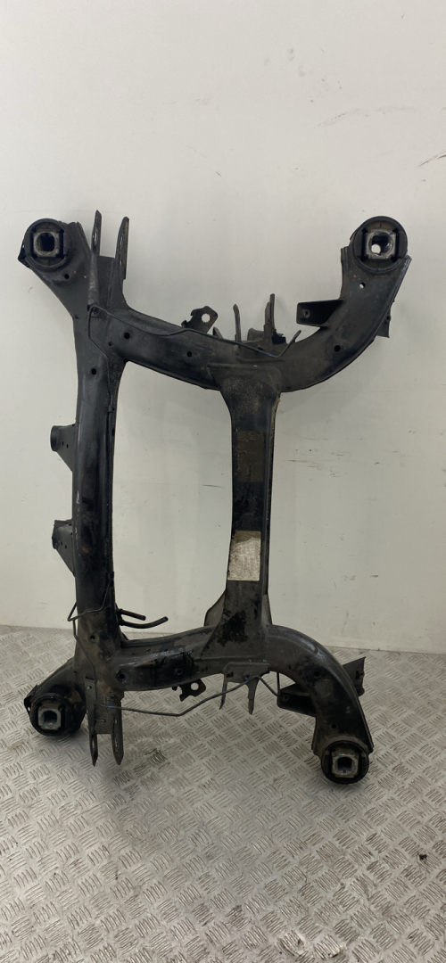 балка подвески задняя BMW X5 M F85 2018, 4.4 л., S63 B44 B, бензин, АКПП, внедорожник 5 дв., полный привод, правый руль, 33307850155, 7850155 - фото №1