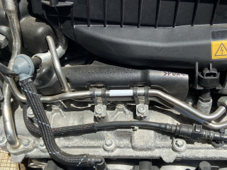 топливная рампа Mercedes-Benz C AMG W205 2017, 4.0 л., M 177.980, бензин, АКПП, 197, седан, задний привод, правый руль, A1772260500