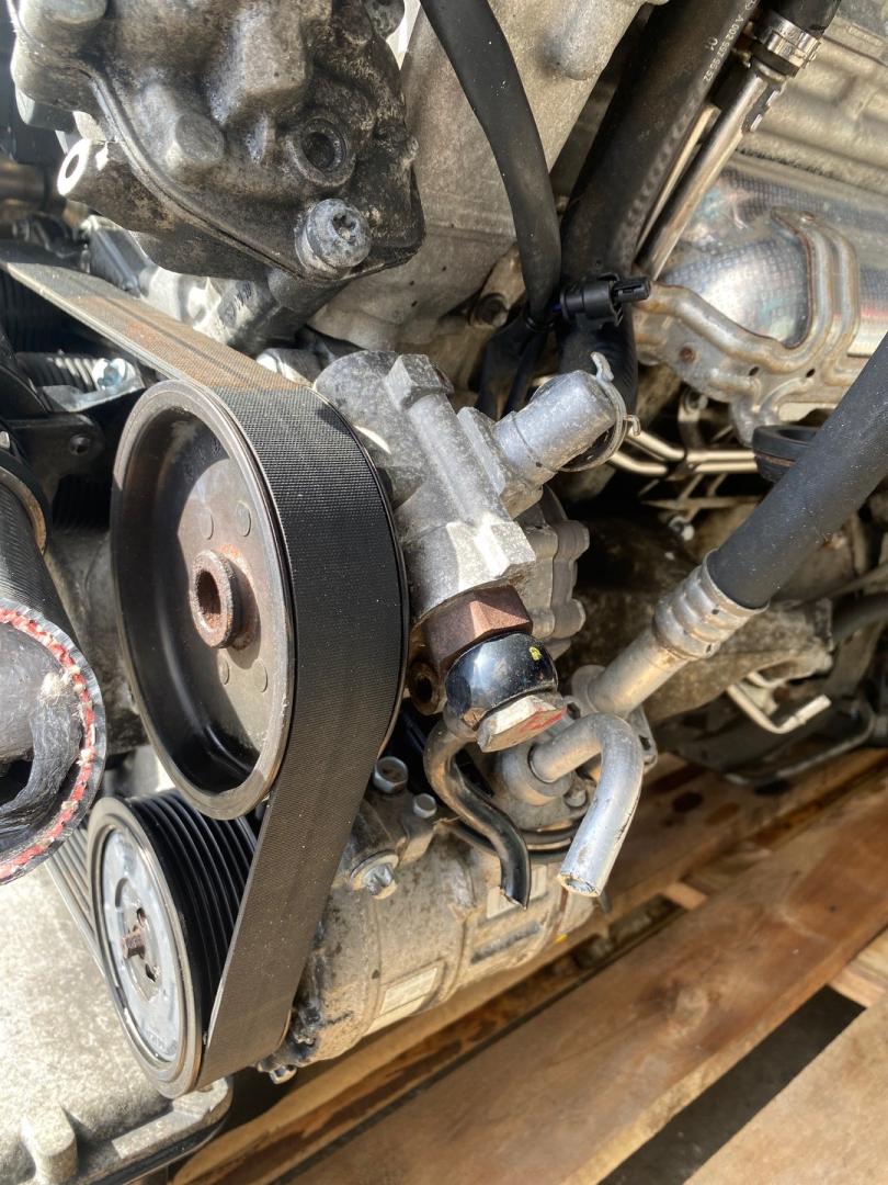 насос гидроусилителя руля Mercedes-Benz M-Класс W164 2006, 3.0 л., OM 642.940, дизель, АКПП - фото №1