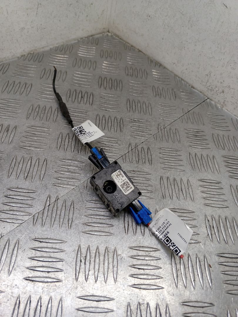 Заграждающий контур BMW 7 серия G11/G12 G11 2017, 3.0 л., B57 D30 A, дизель, АКПП, carbonschwarz metallic (416), седан, задний привод, правый руль, 65209325724, 9325724 - фото №1